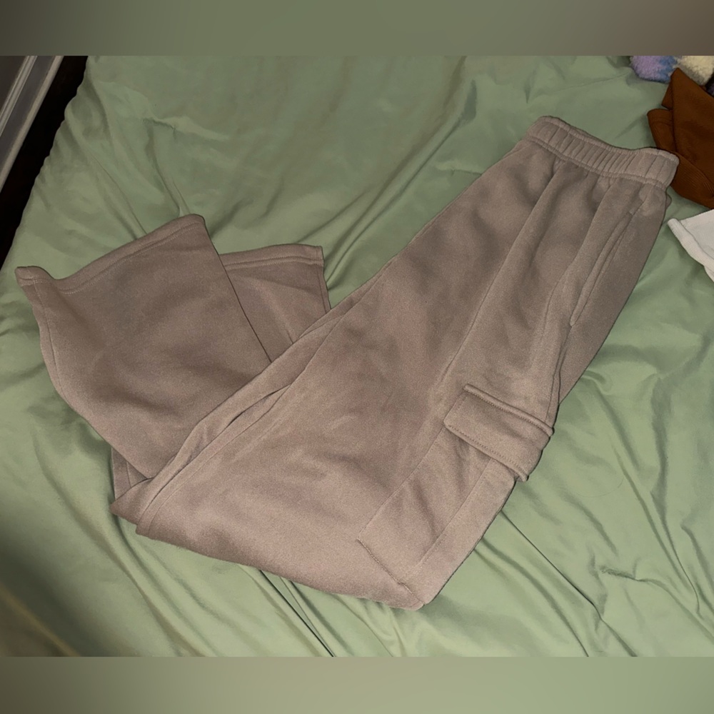 Size large cargo sweat pants